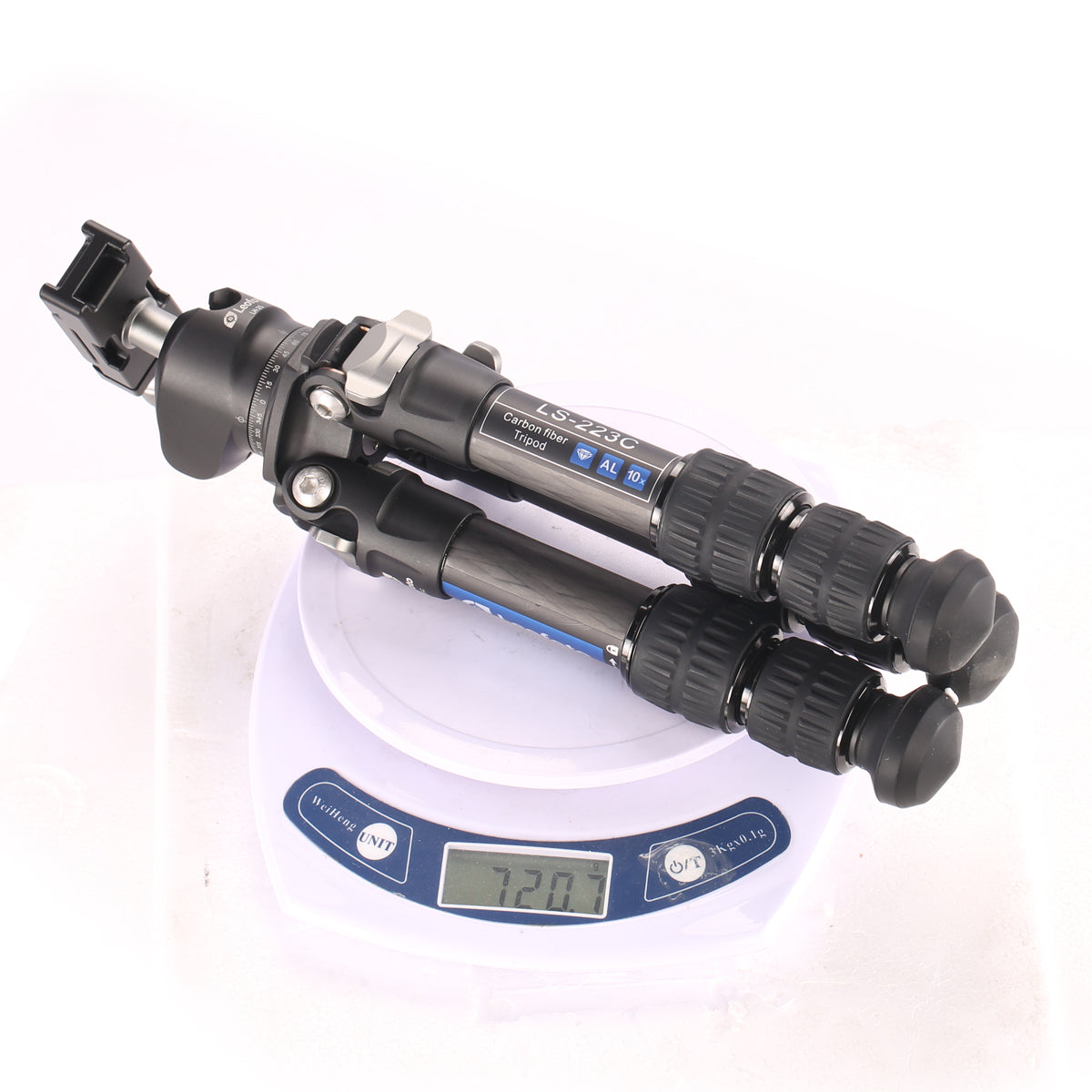 Leofoto LS-223C and LH25 Carbon Fiber Mini Tripod & 25mm Low Profile Ball Head Kit